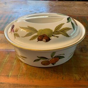 Royal Worcester Evesham Gold Fruit Cover Casserole soup tureen fall thanksgiving